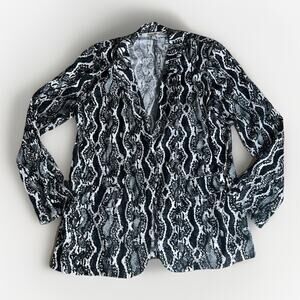 Miss Selfie Black & White Snakeskin Print Open Blazer – Size XL